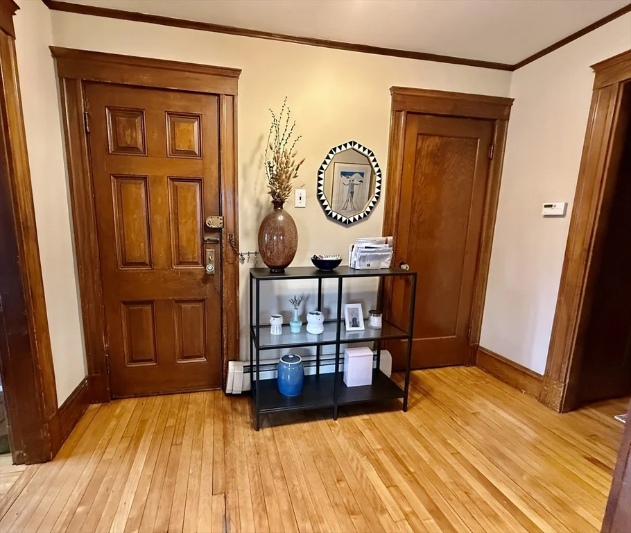 3 bed, 1 bath apartment for rent at 15 Stetson St Unit 1, Coolidge Corner — photo 2 of 23
