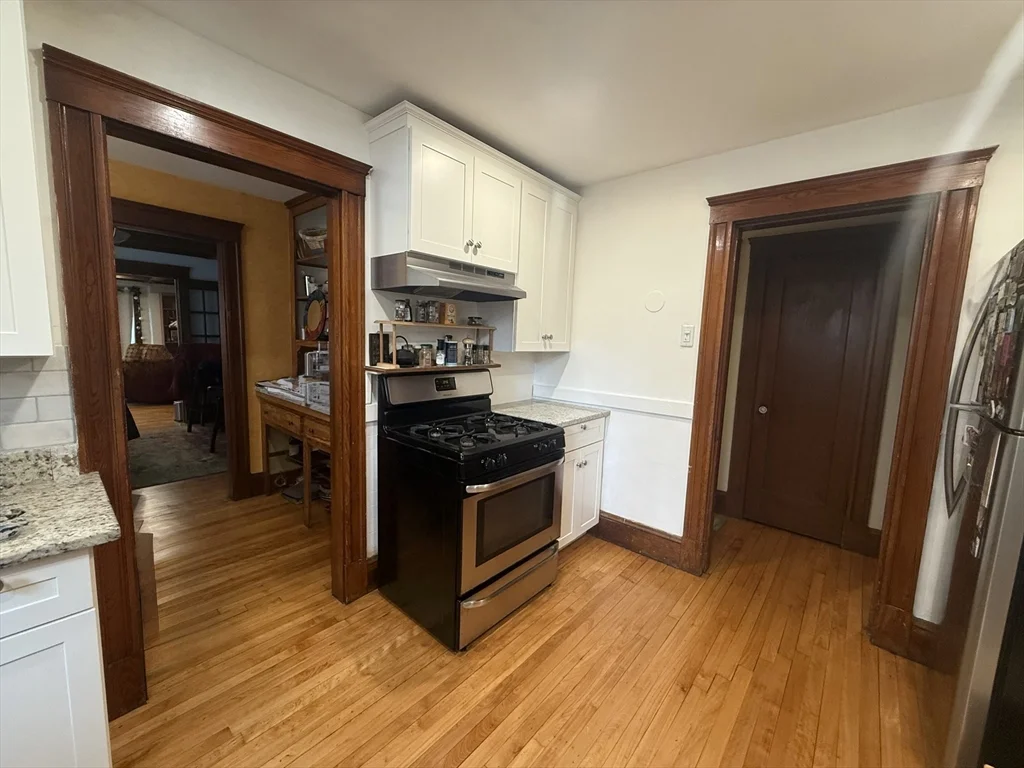3 bed, 1 bath apartment for rent at 15 Stetson St Unit 1, Coolidge Corner — photo 14 of 23