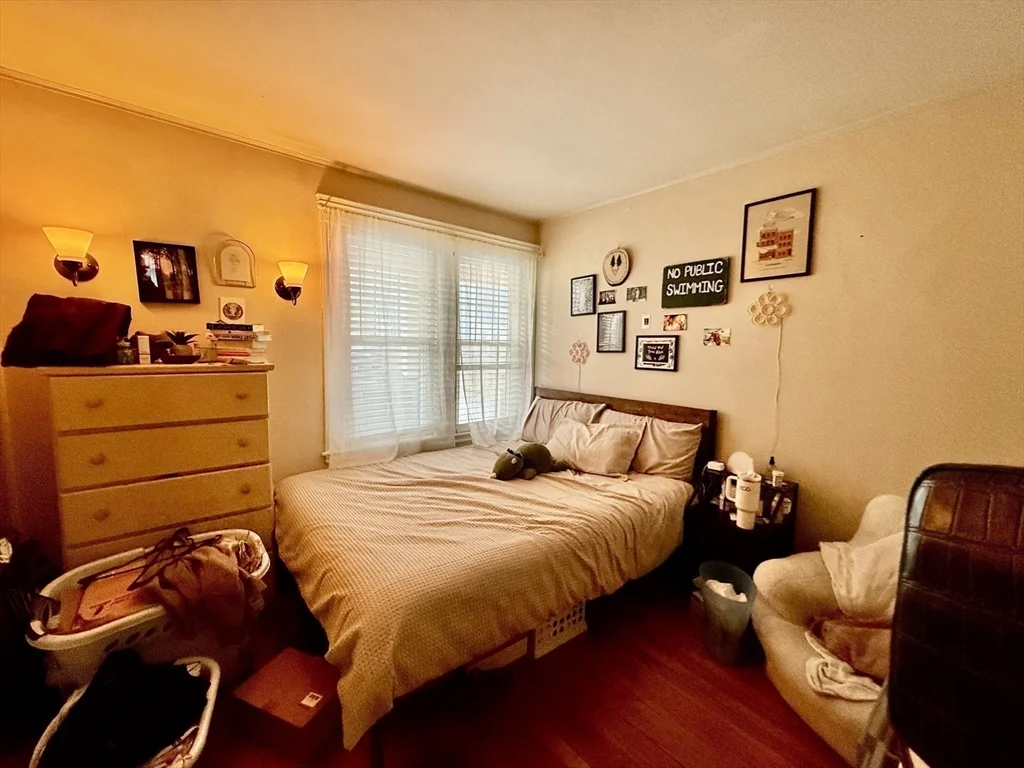 3 bed, 1 bath apartment for rent at 15 Stetson St Unit 1, Coolidge Corner — photo 20 of 23