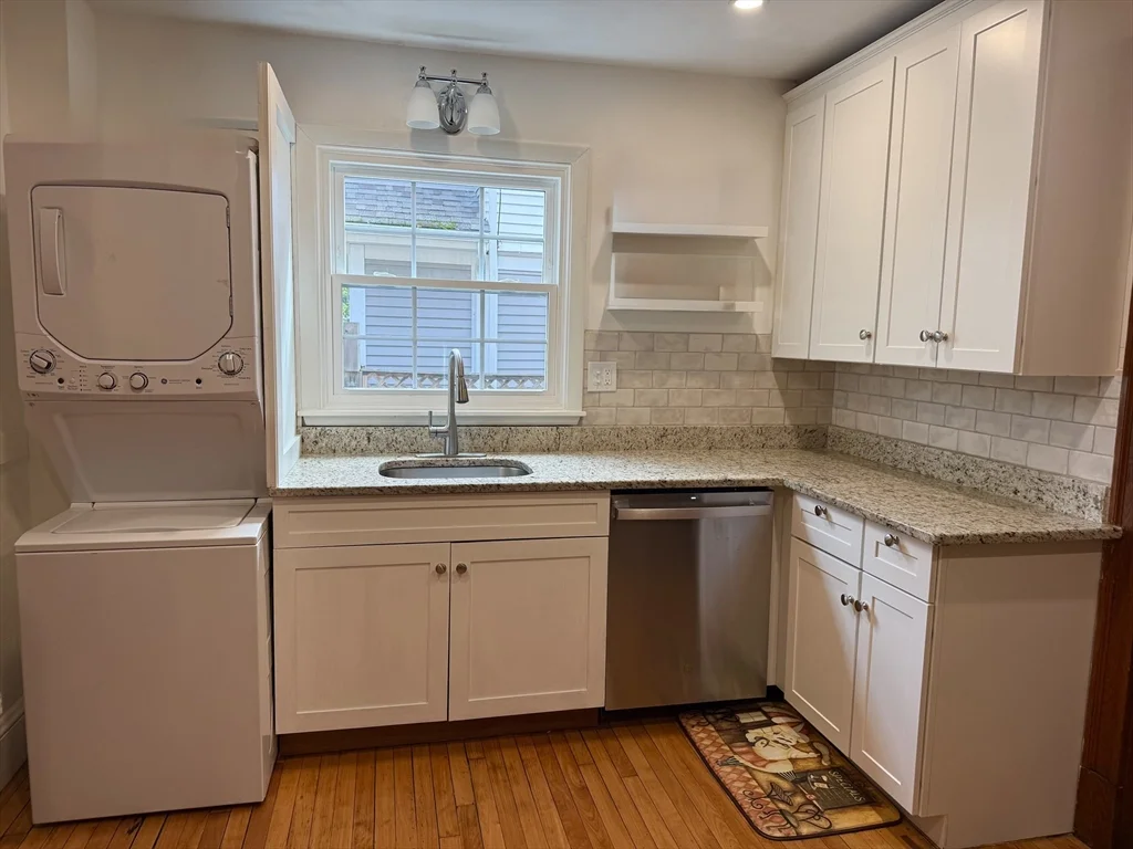 3 bed, 1 bath apartment for rent at 15 Stetson St Unit 1, Coolidge Corner — photo 11 of 23