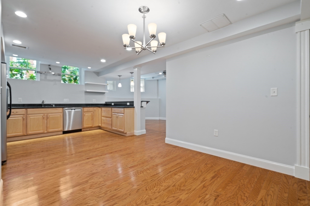 2 bed, 1 bath apartment for rent at 15 Strathmore Rd Unit A, Brookline — photo 3 of 8