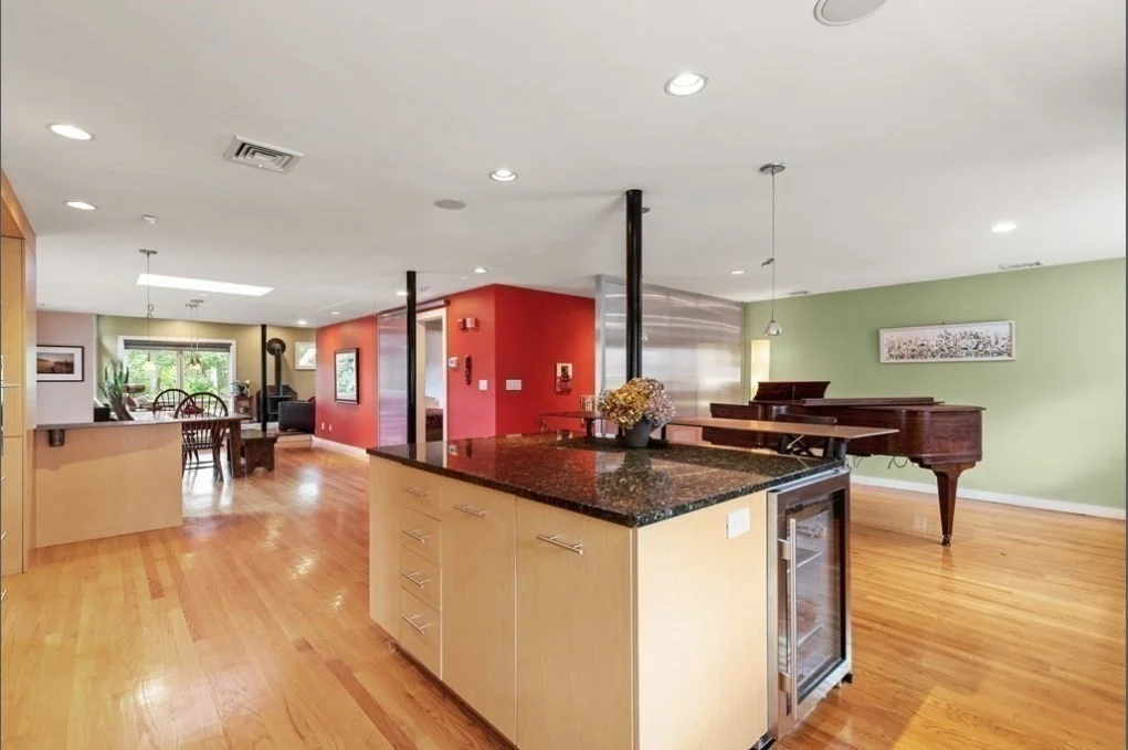 4 bed, 3 bath apartment for rent at 15 Suban Pl, Newton — photo 19 of 42