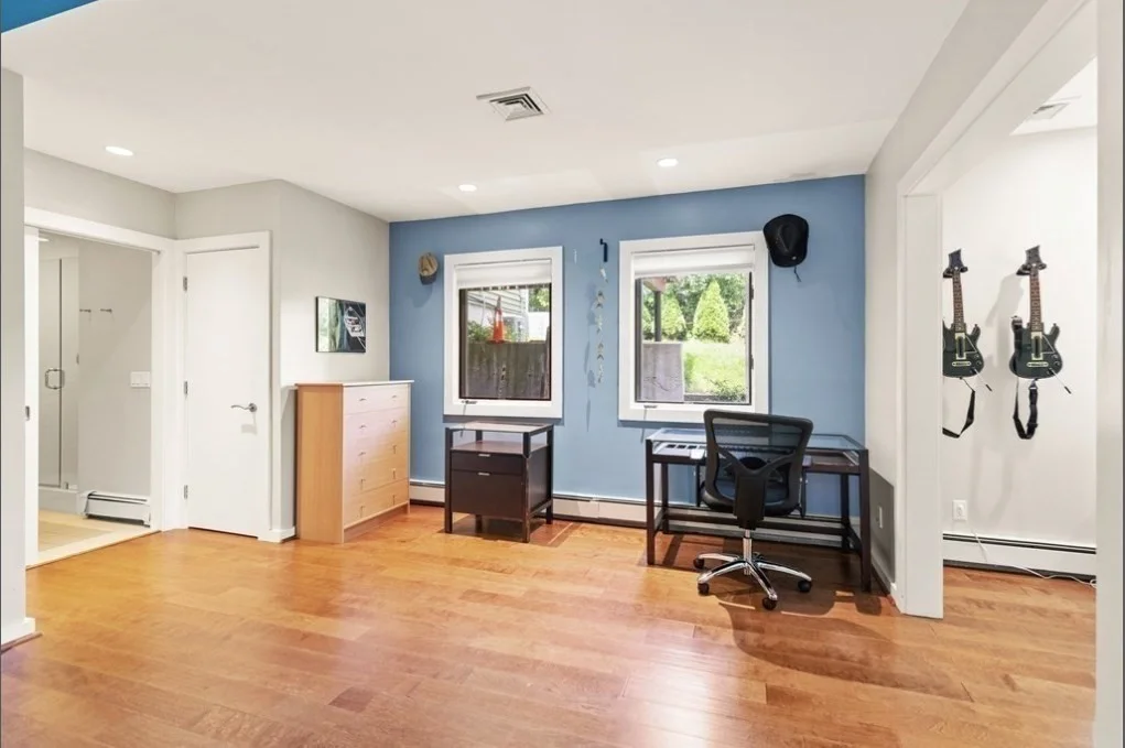 4 bed, 3 bath apartment for rent at 15 Suban Pl, Newton — photo 25 of 42