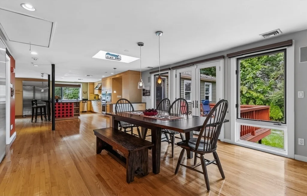 4 bed, 3 bath apartment for rent at 15 Suban Pl Unit 15, Newton Highlands — photo 9 of 36