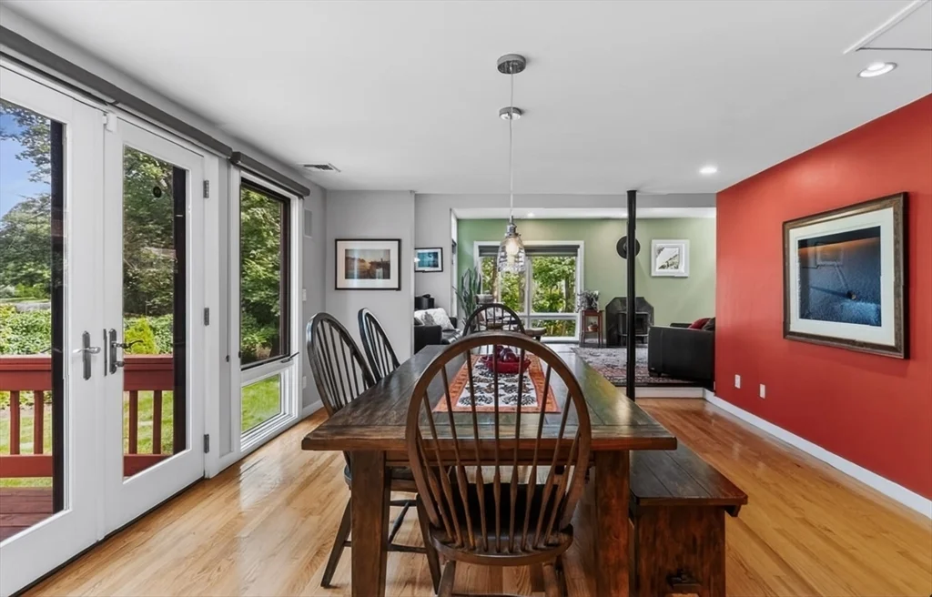 4 bed, 3 bath apartment for rent at 15 Suban Pl Unit 15, Newton Highlands — photo 8 of 36