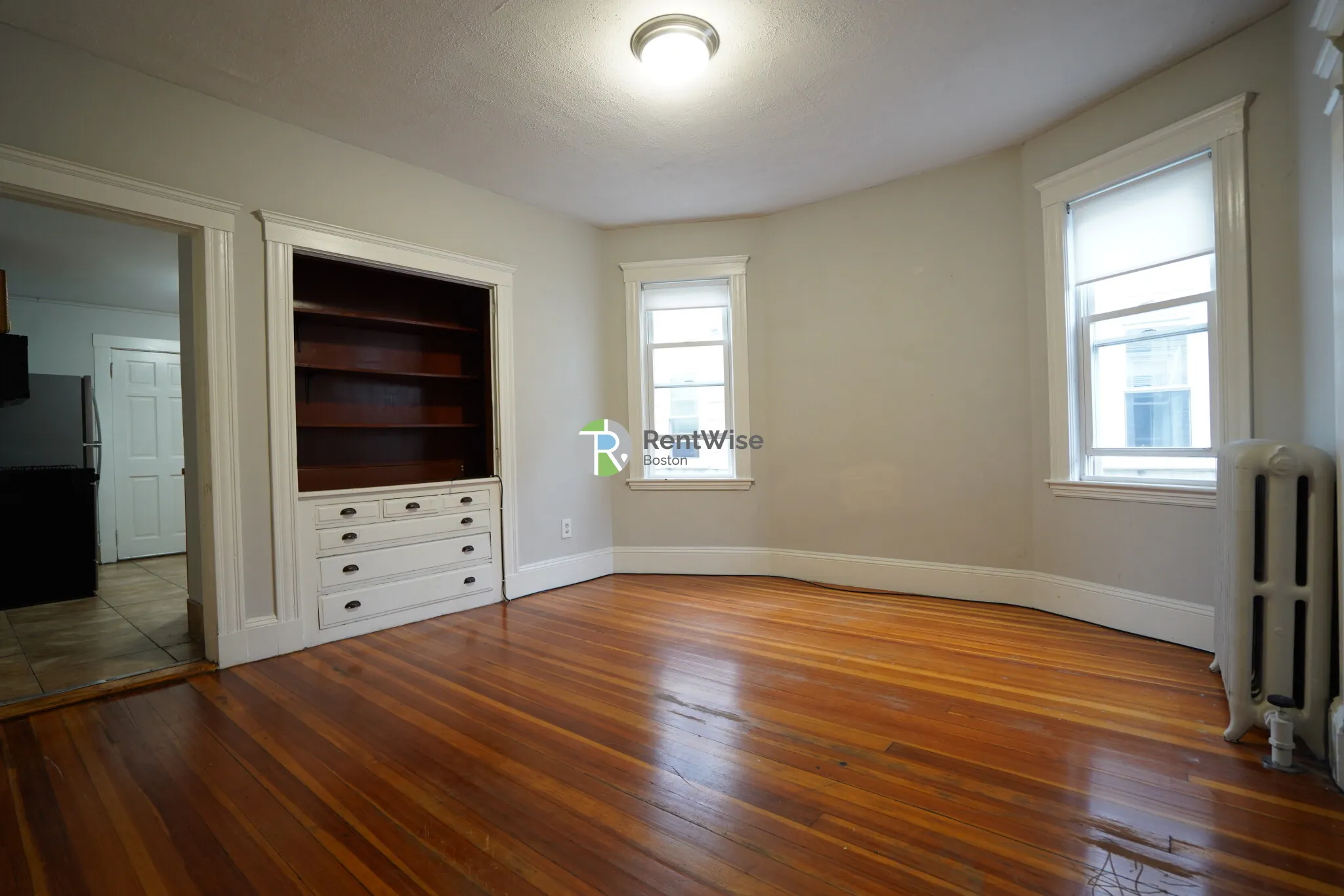 4 bed, 1.5 bath apartment for rent at 15 Sumner St Unit 2, Dorchester — photo 3 of 22