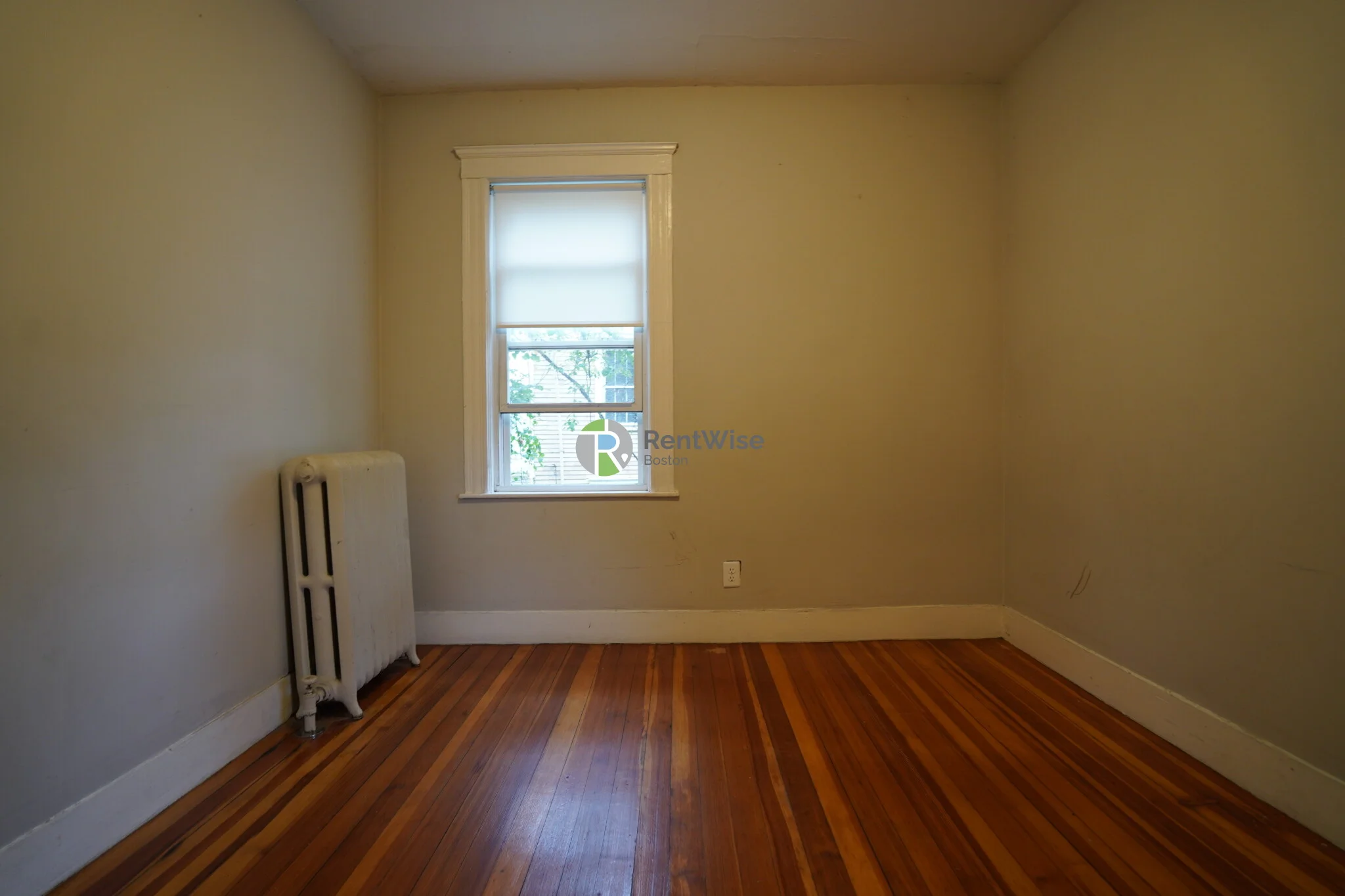 4 bed, 1.5 bath apartment for rent at 15 Sumner St Unit 2, Dorchester — photo 21 of 22