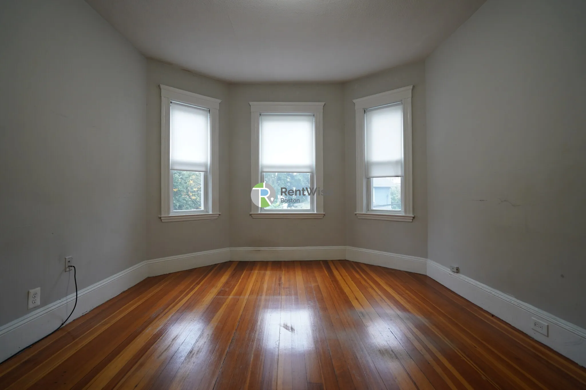 4 bed, 1.5 bath apartment for rent at 15 Sumner St Unit 2, Dorchester — photo 10 of 22