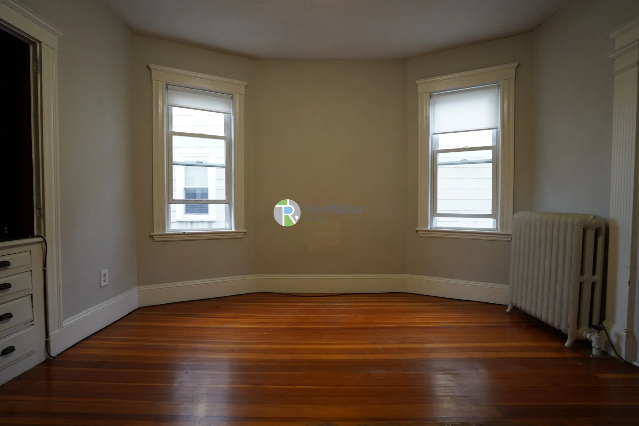 4 bed, 1.5 bath apartment for rent at 15 Sumner St Unit 2, Dorchester — photo 4 of 22