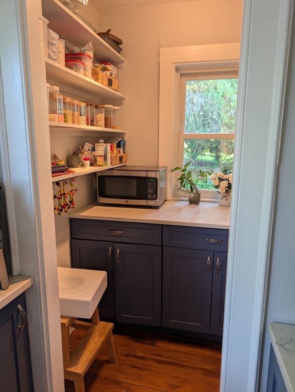 2 bed, 2 bath apartment for rent at 15 Sunset Rd Unit 15, Watertown — photo 3 of 22