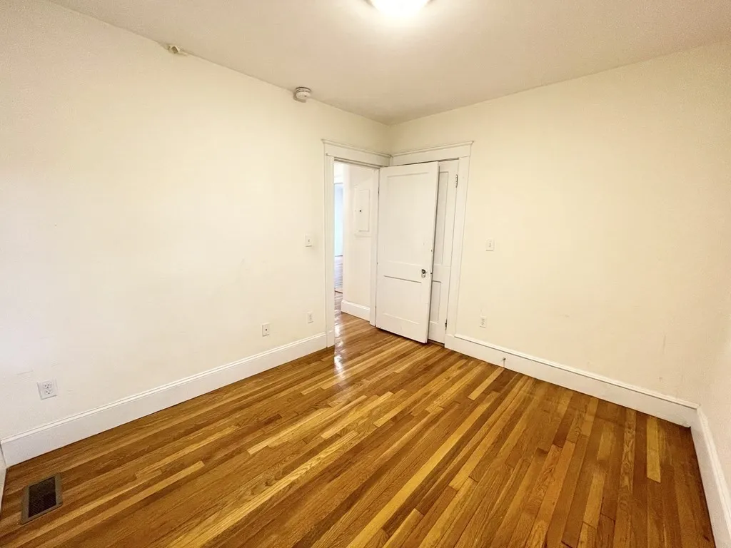 5 bed, 2 bath apartment for rent at 15 Sunset St Unit 1, Mission Hill — photo 11 of 14