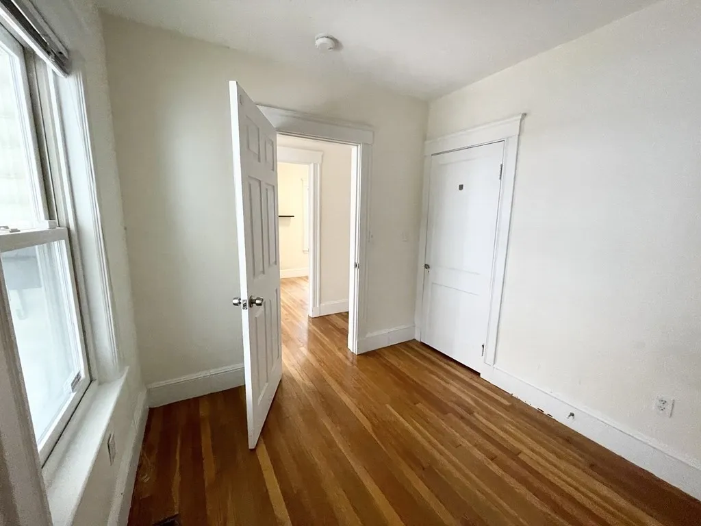 5 bed, 2 bath apartment for rent at 15 Sunset St Unit 1, Mission Hill — photo 8 of 14