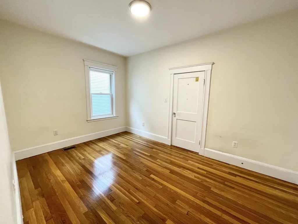 5 bed, 2 bath apartment for rent at 15 Sunset St Unit 1, Mission Hill — photo 9 of 14