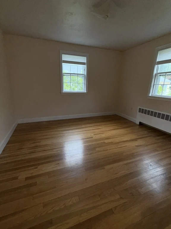 2 bed, 1 bath apartment for rent at 15 Swan St, West Roxbury — photo 4 of 12
