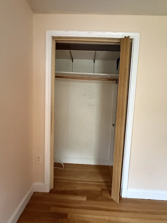 2 bed, 1 bath apartment for rent at 15 Swan St, West Roxbury — photo 6 of 12