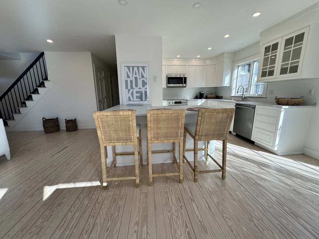 4 bed, 4+ bath apartment for rent at 15 Swift Rock Rd, Eel Point — photo 11 of 34