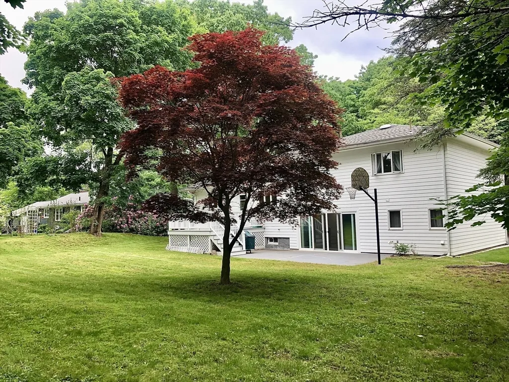 3 bed, 2 bath apartment for rent at 15 Sycamore Rd Unit 0, Montrose — photo 35 of 39