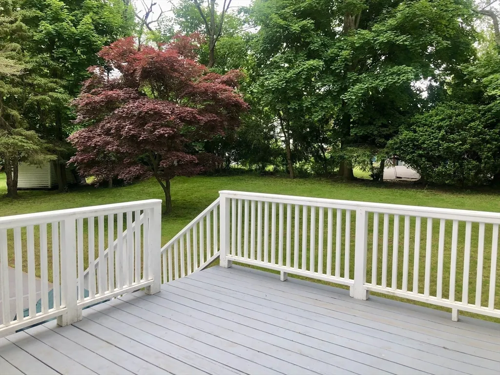 3 bed, 2 bath apartment for rent at 15 Sycamore Rd Unit 0, Montrose — photo 32 of 39