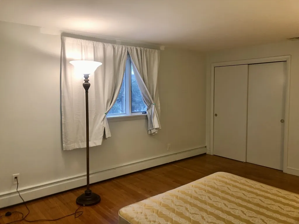 3 bed, 2 bath apartment for rent at 15 Sycamore Rd Unit 0, Montrose — photo 11 of 39