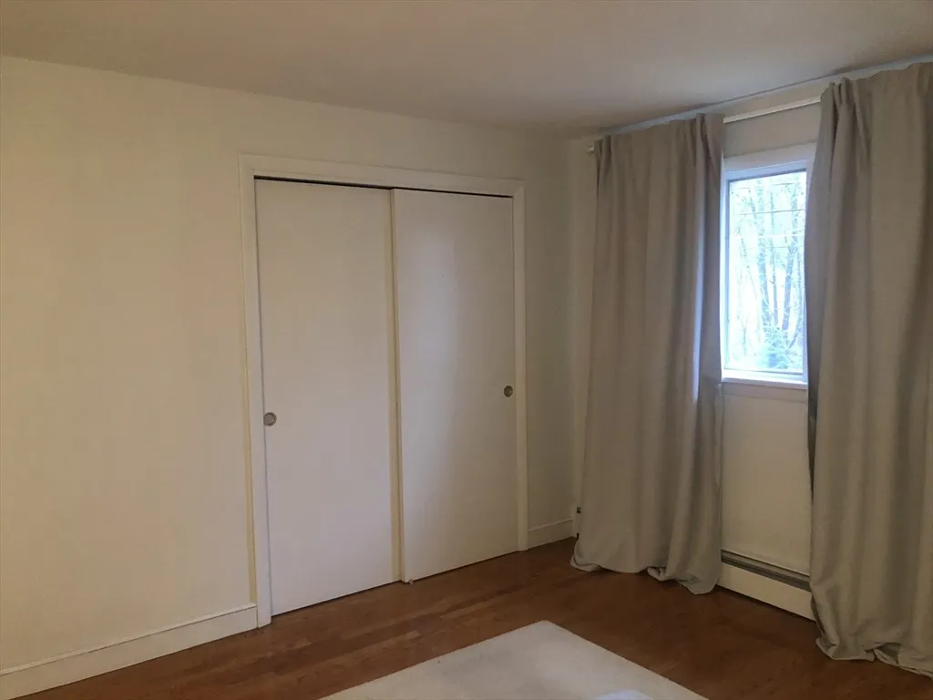 3 bed, 2 bath apartment for rent at 15 Sycamore Rd Unit 0, Montrose — photo 20 of 39