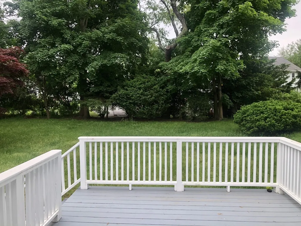 3 bed, 2 bath apartment for rent at 15 Sycamore Rd Unit 0, Montrose — photo 9 of 39