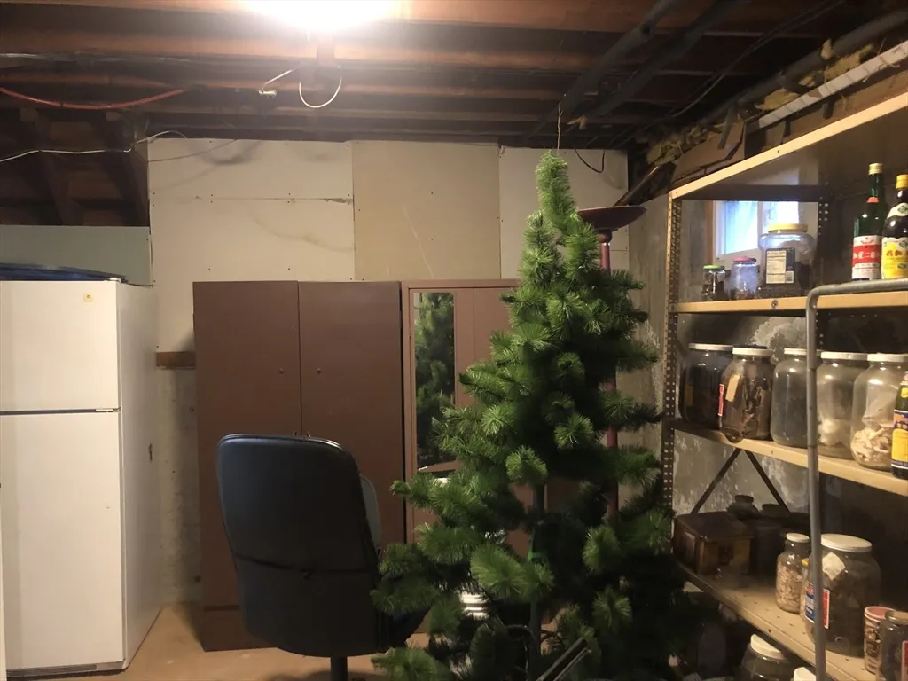 3 bed, 2 bath apartment for rent at 15 Sycamore Rd Unit 0, Montrose — photo 31 of 39