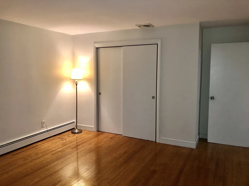 3 bed, 2 bath apartment for rent at 15 Sycamore Rd Unit 0, Montrose — photo 18 of 39