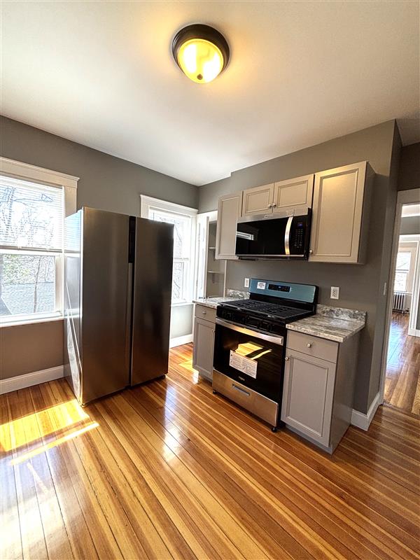 2 bed, 1 bath apartment for rent at 15 Taft St Unit 2, Medford — photo 3 of 18