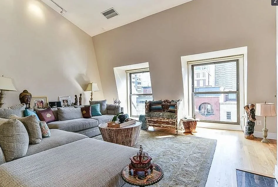 2 bed, 2 bath apartment for rent at 15 Temple St Unit 2, Beacon Hill — photo 2 of 5
