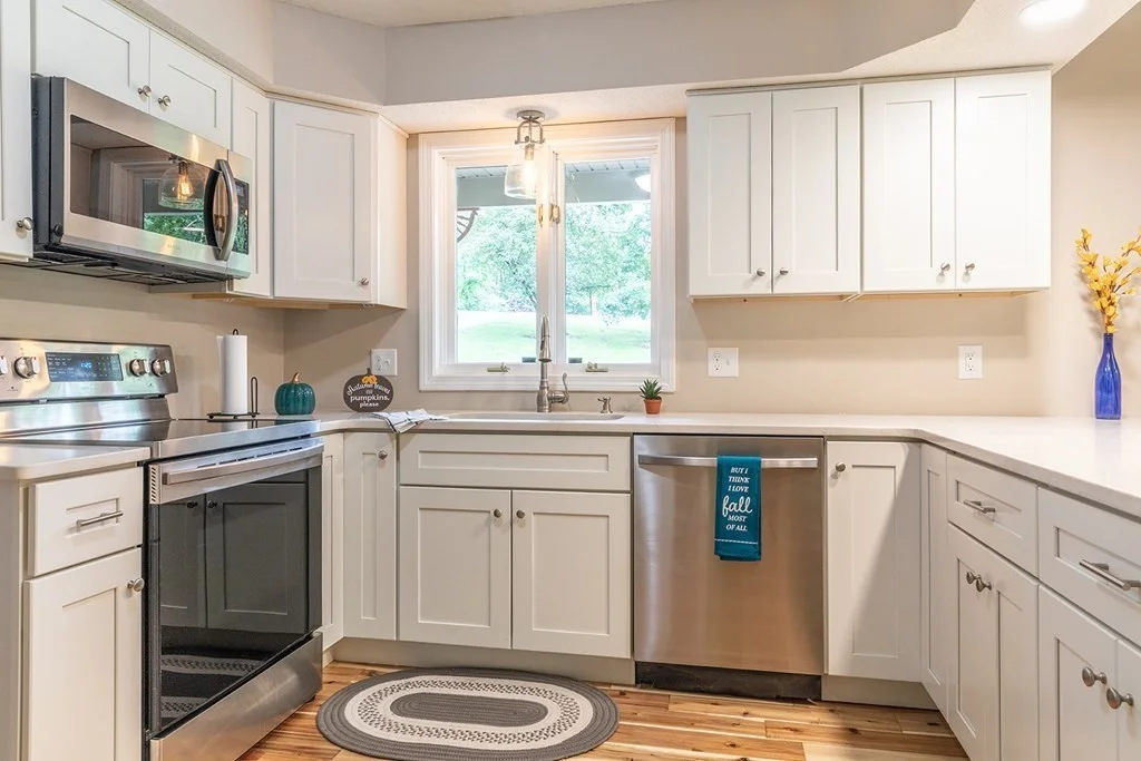 3 bed, 2 bath apartment for rent at 15 Terry Ln, Belchertown — photo 2 of 36