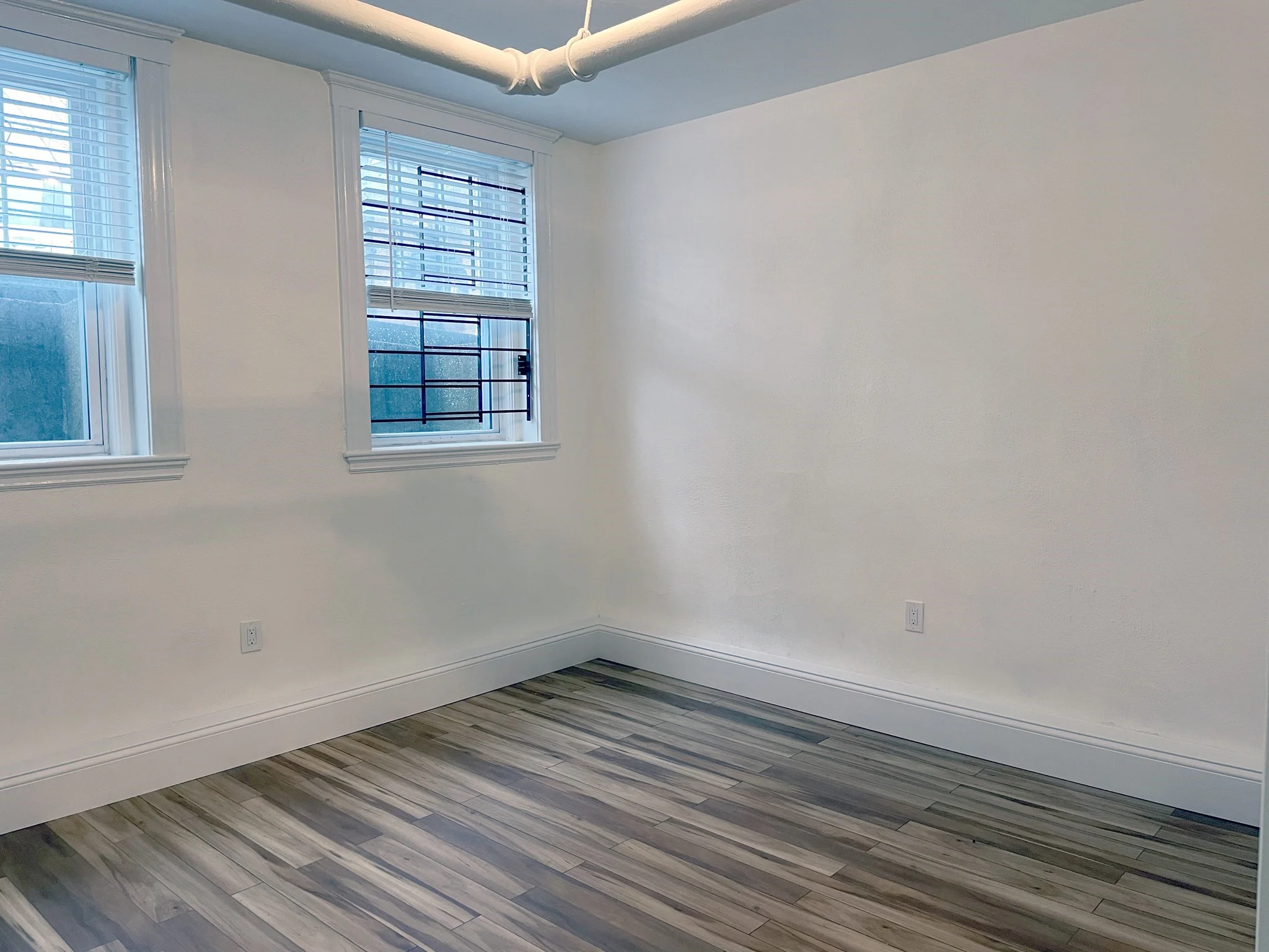 3 bed, 1 bath apartment for rent at 15 Thatcher St Unit B, Coolidge Corner — photo 7 of 8