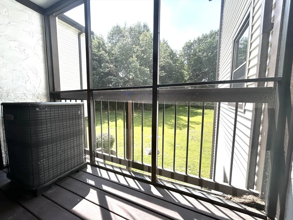 2 bed, 1 bath apartment for rent at 15 Thompson Dr Unit 12, Randolph — photo 4 of 11