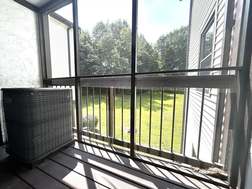 2 bed, 1 bath apartment for rent at 15 Thompson Dr Unit 12, Randolph — photo 4 of 11