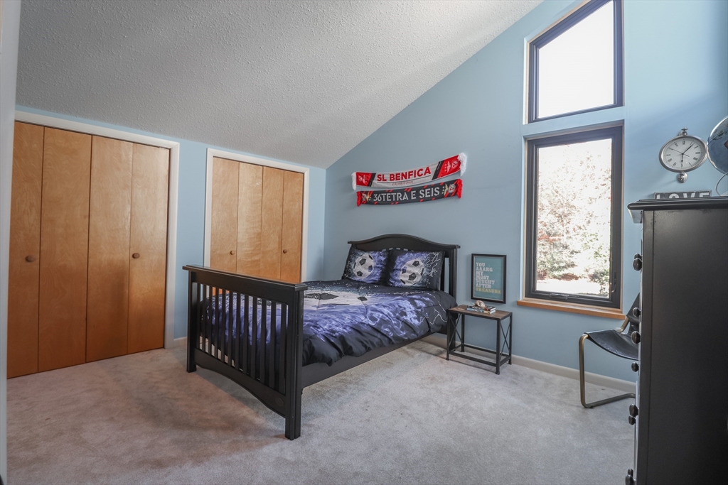 4 bed, 2 bath apartment for rent at 15 Thoreau Dr Unit 15, Easton — photo 30 of 37