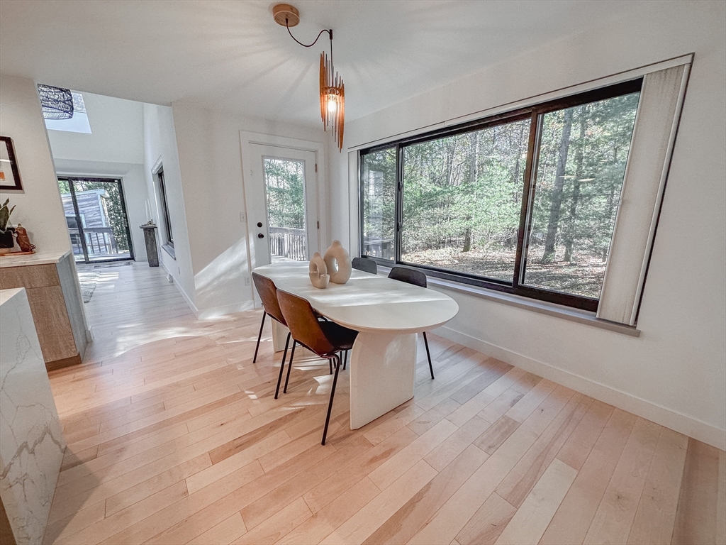 4 bed, 2 bath apartment for rent at 15 Thoreau Dr Unit 15, Easton — photo 8 of 37