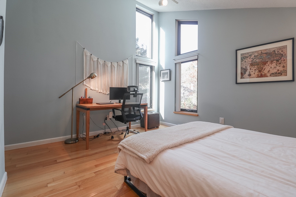 4 bed, 2 bath apartment for rent at 15 Thoreau Dr Unit 15, Easton — photo 35 of 37