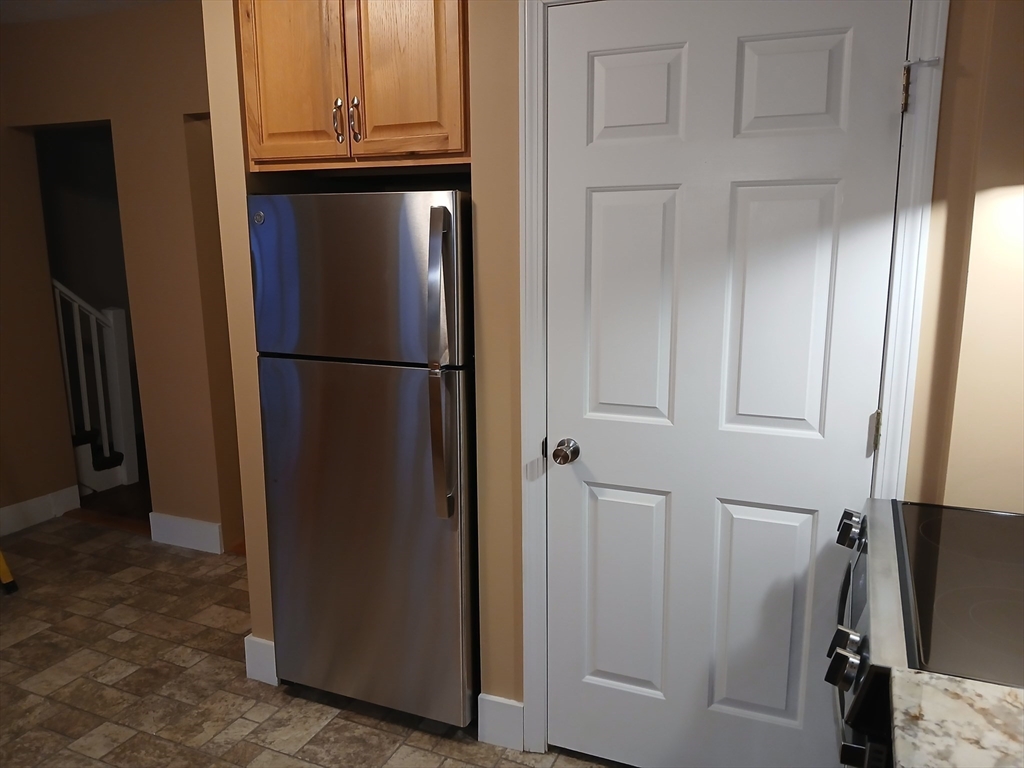 2 bed, 1 bath apartment for rent at 15 Trafalgar Sq Unit 15, Barre — photo 6 of 19