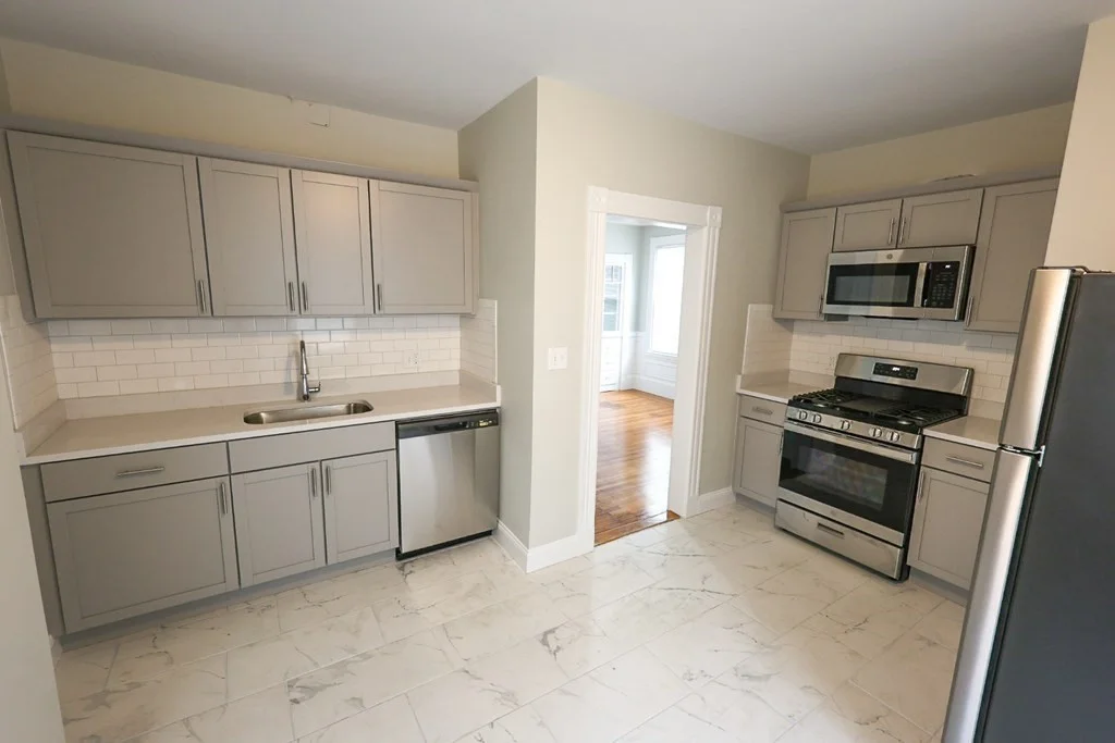 3 bed, 1 bath apartment for rent at 15 Tremlett St Unit 2, Dorchester — photo 2 of 15