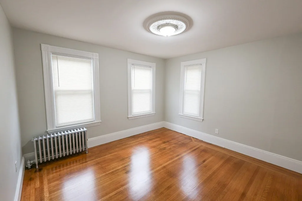 3 bed, 1 bath apartment for rent at 15 Tremlett St Unit 2, Dorchester — photo 13 of 15