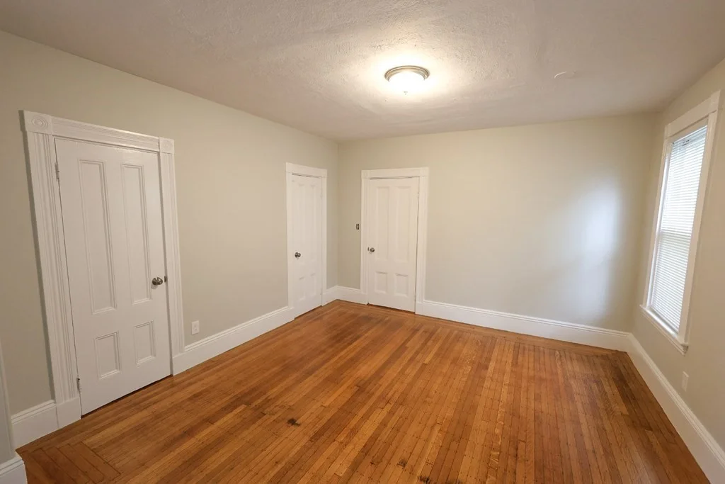 3 bed, 1 bath apartment for rent at 15 Tremlett St Unit 2, Dorchester — photo 11 of 15