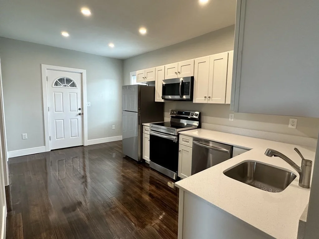 3 bed, 1 bath apartment for rent at 15 Tuttle St Unit 2, Revere — photo 2 of 17