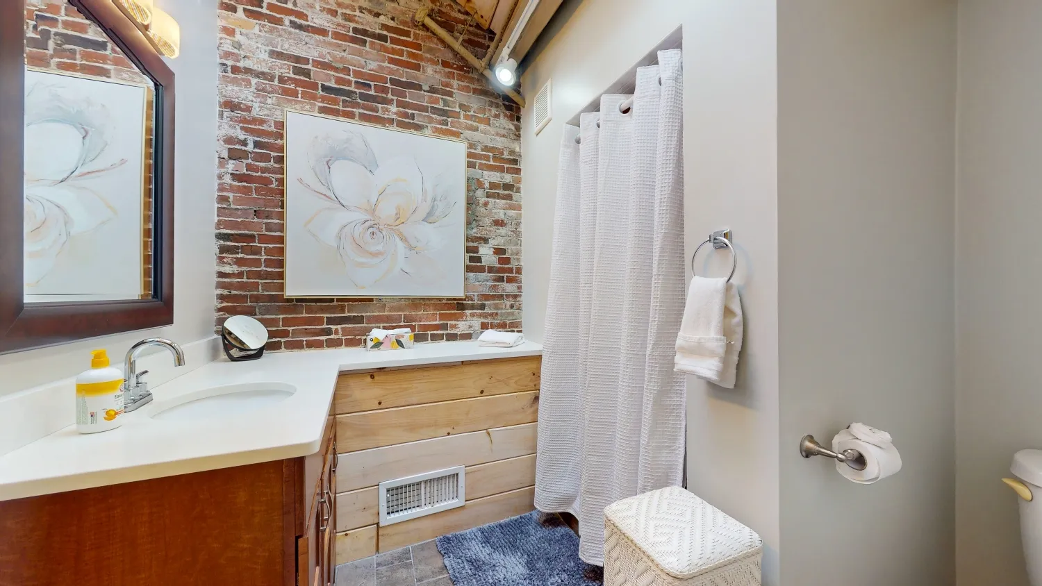 2 bed, 2 bath apartment for rent at 15 Union St Unit 3, Boston Downtown — photo 15 of 23