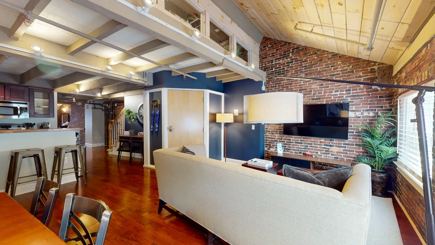 2 bed, 2 bath apartment for rent at 15 Union St Unit 3, Boston Downtown