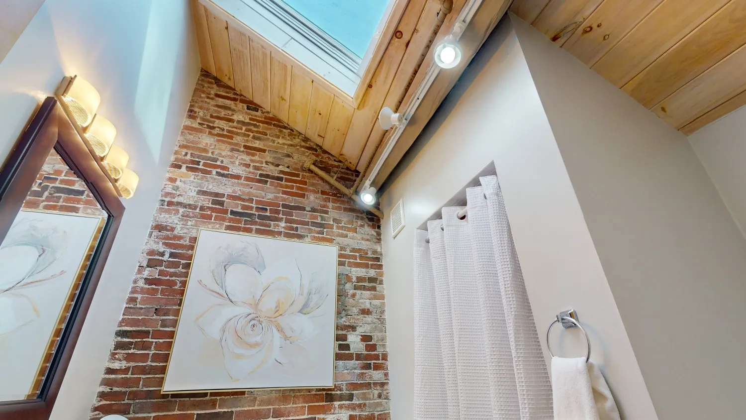 2 bed, 2 bath apartment for rent at 15 Union St Unit 3, Boston Downtown — photo 14 of 23