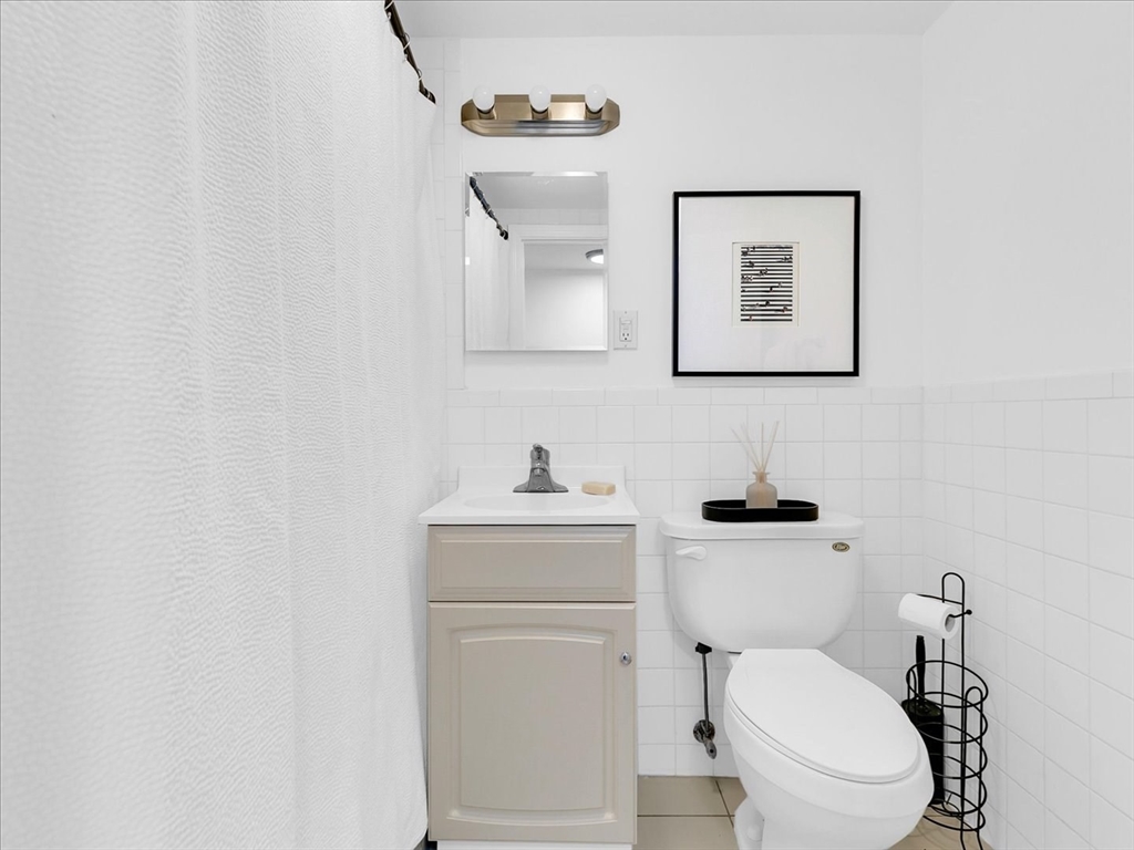 1 bed, 1 bath apartment for rent at 15 University Rd Unit E, Aspinwall Hill — photo 9 of 12