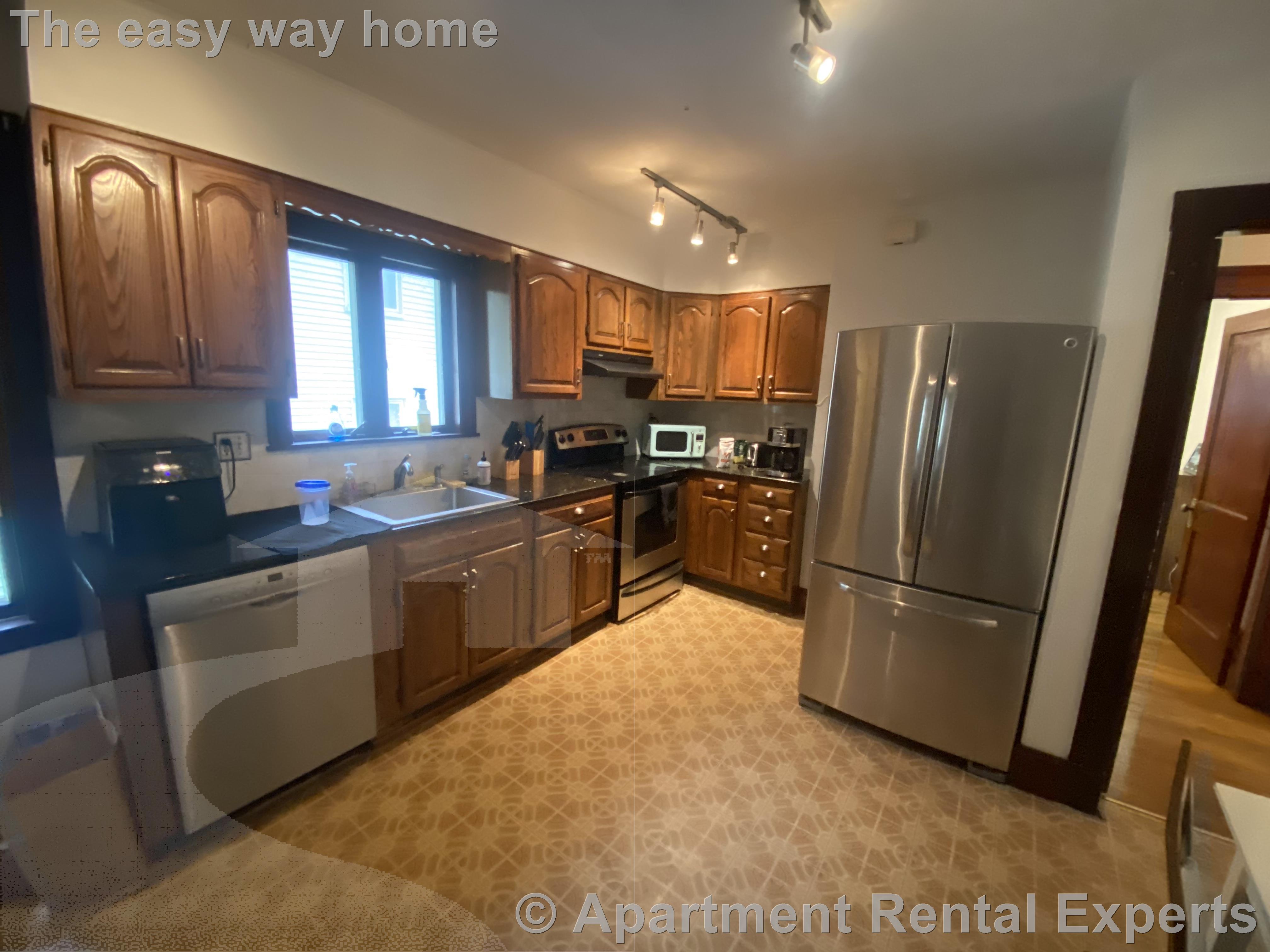 5 bed, 2 bath apartment for rent at 15 Upland Rd Unit 2, Somerville — photo 3 of 22