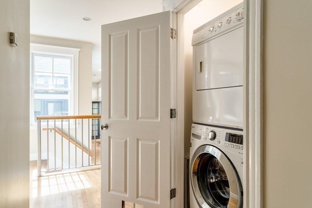 2 bed, 2 bath apartment for rent at 15 Valentine St Unit 15, Cambridgeport — photo 17 of 20