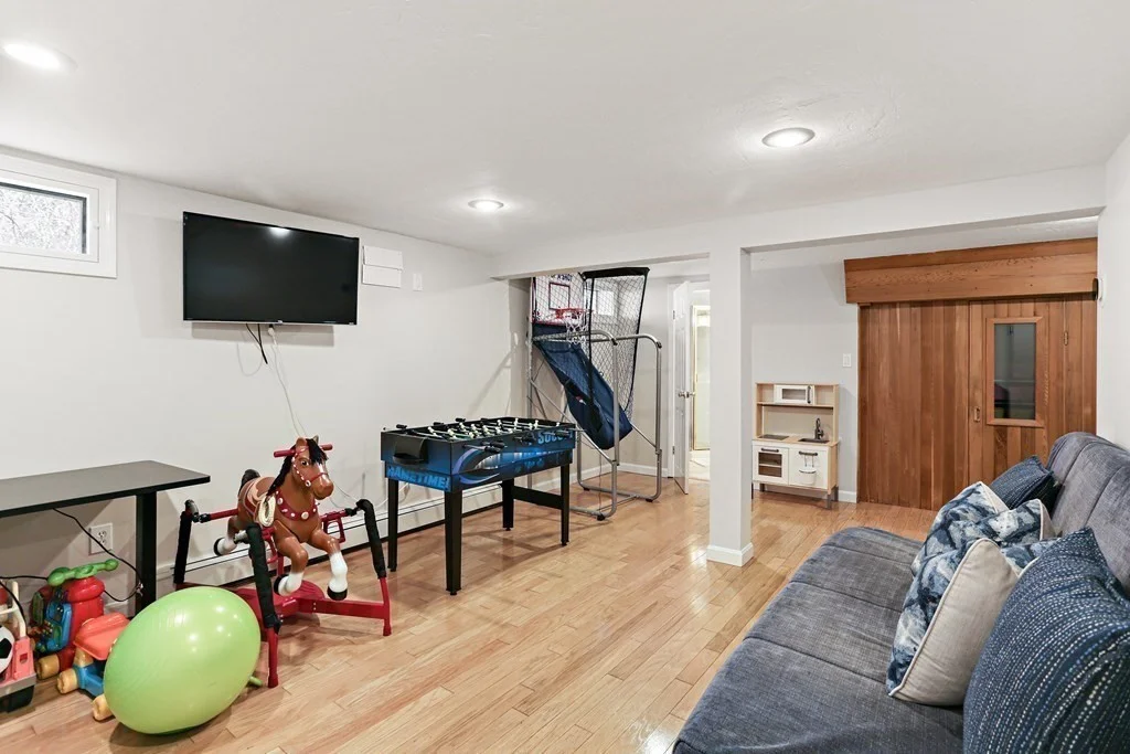 4 bed, 3 bath apartment for rent at 15 Valley Rd, Southborough — photo 31 of 42