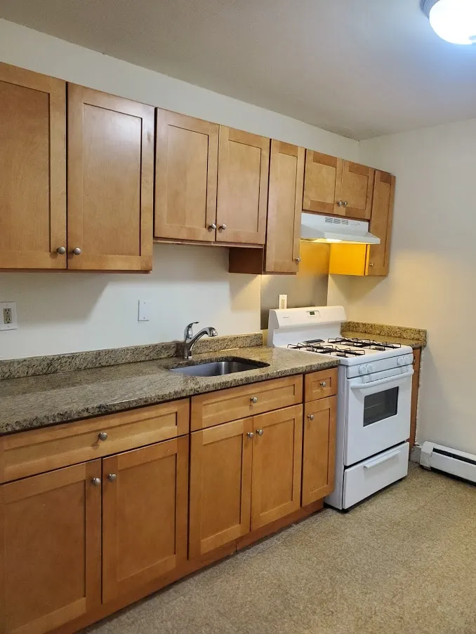 2 bed, 1 bath apartment for rent at 15 Victory Rd Unit 18, Dorchester