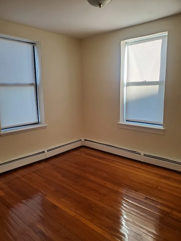 2 bed, 1 bath apartment for rent at 15 Victory Rd Unit 18, Dorchester — photo 2 of 7